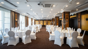 Wollenweber Saal